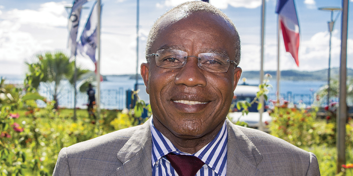 Ahamed ATTOUMANI DOUCHINA : Président du Conseil général de Mayotte de 2008 à 2011